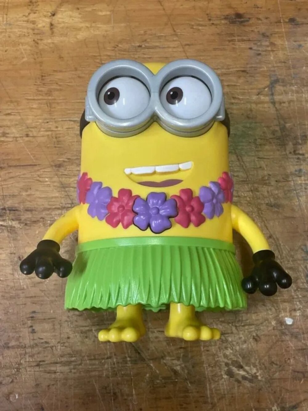 Minions Despicable Me Talking Hula Dave tested and working